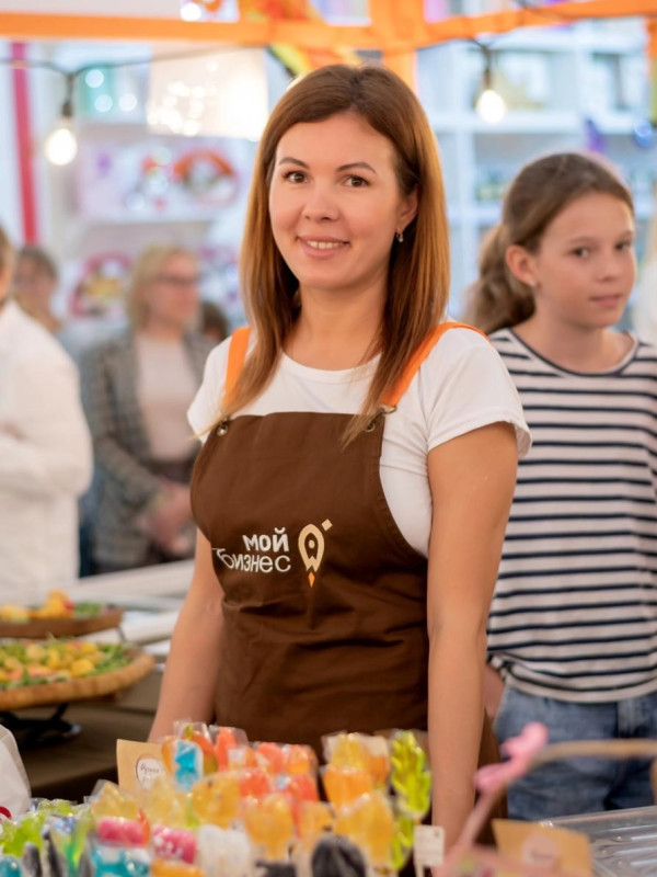 Елена Субботина, создательница карамельной мастерской «Caramelka Penza»