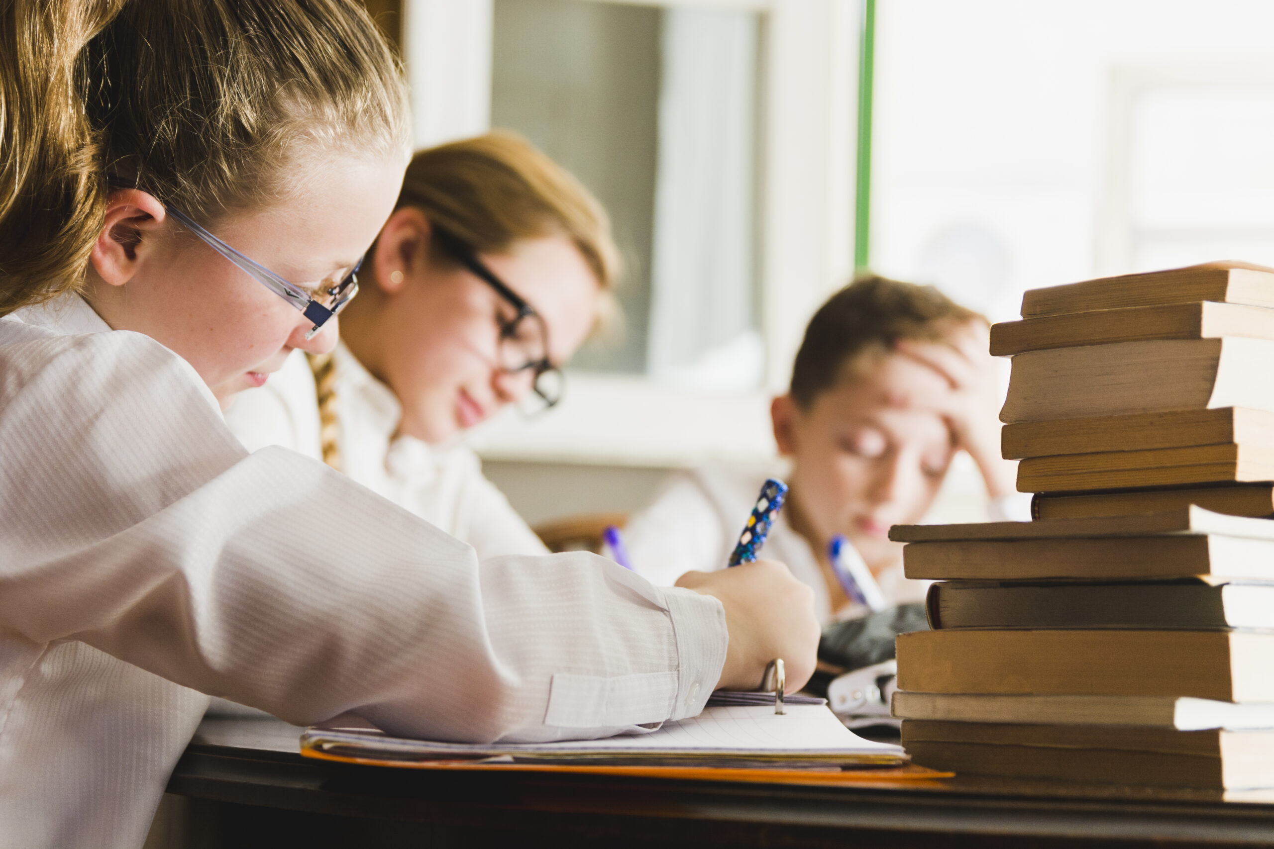 На Учи.ру пройдет олимпиада по финансовой грамотности и предпринимательству для школьников